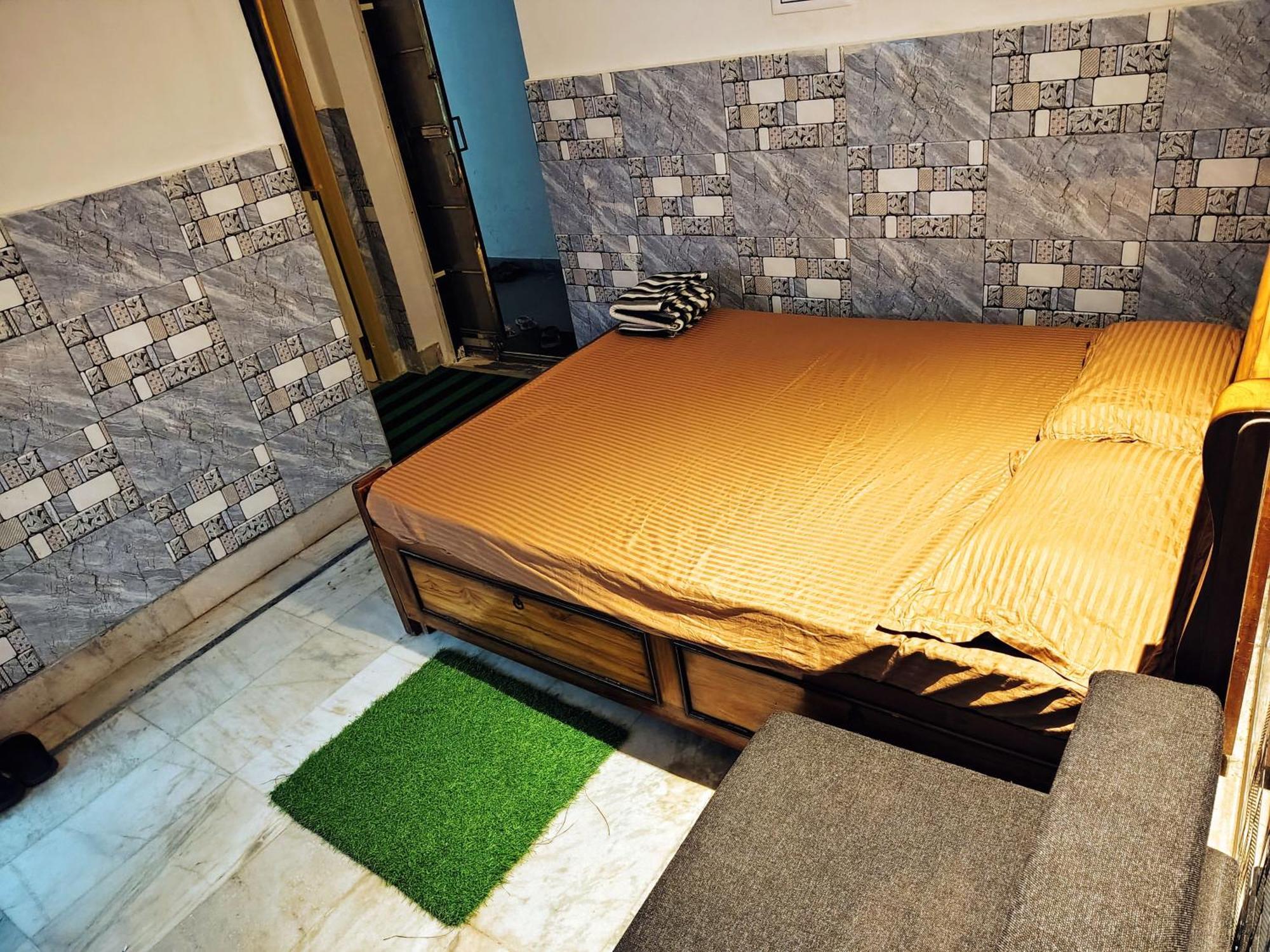 Nirman Beach Homestay Пури Экстерьер фото