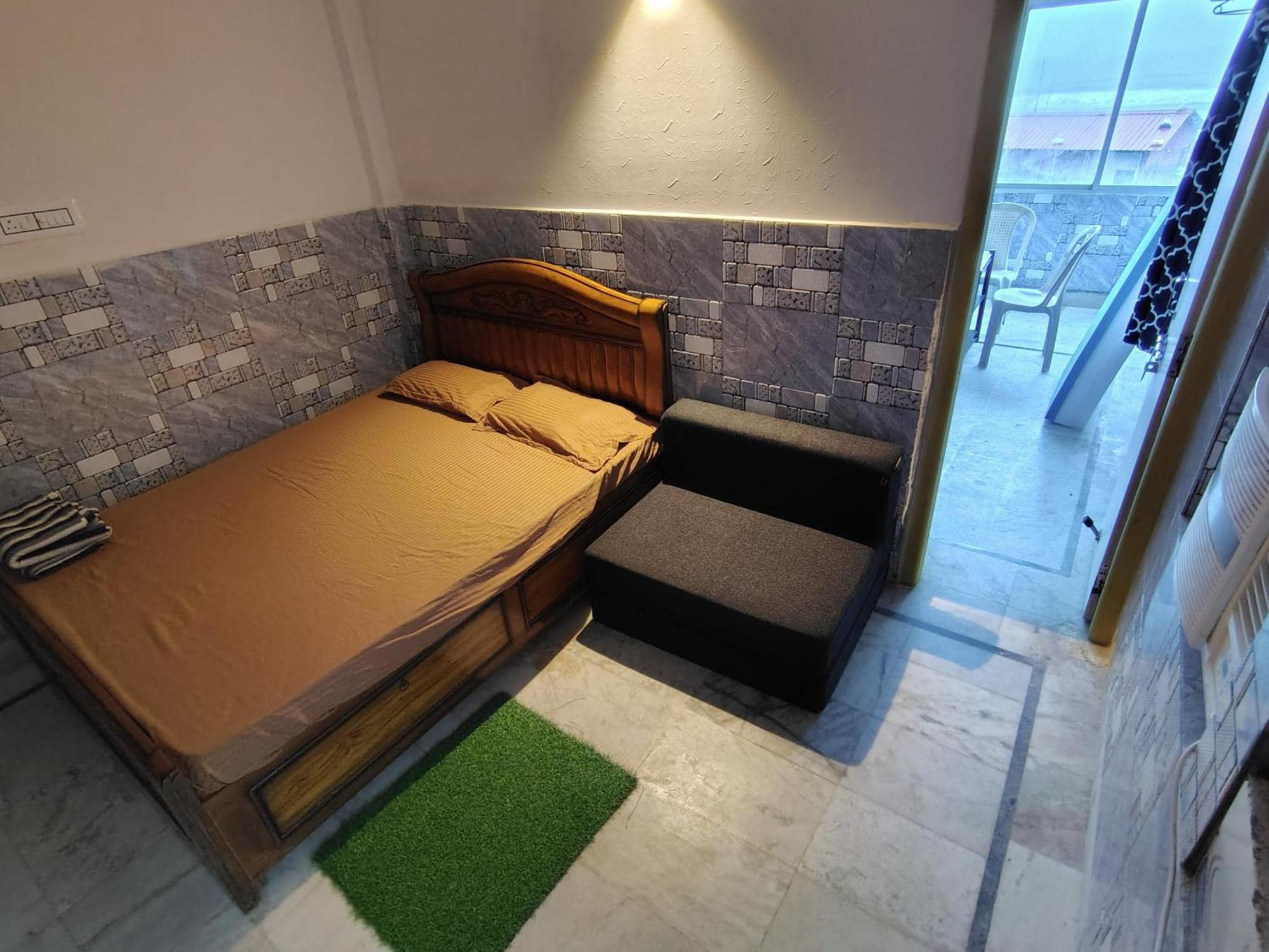 Nirman Beach Homestay Пури Экстерьер фото