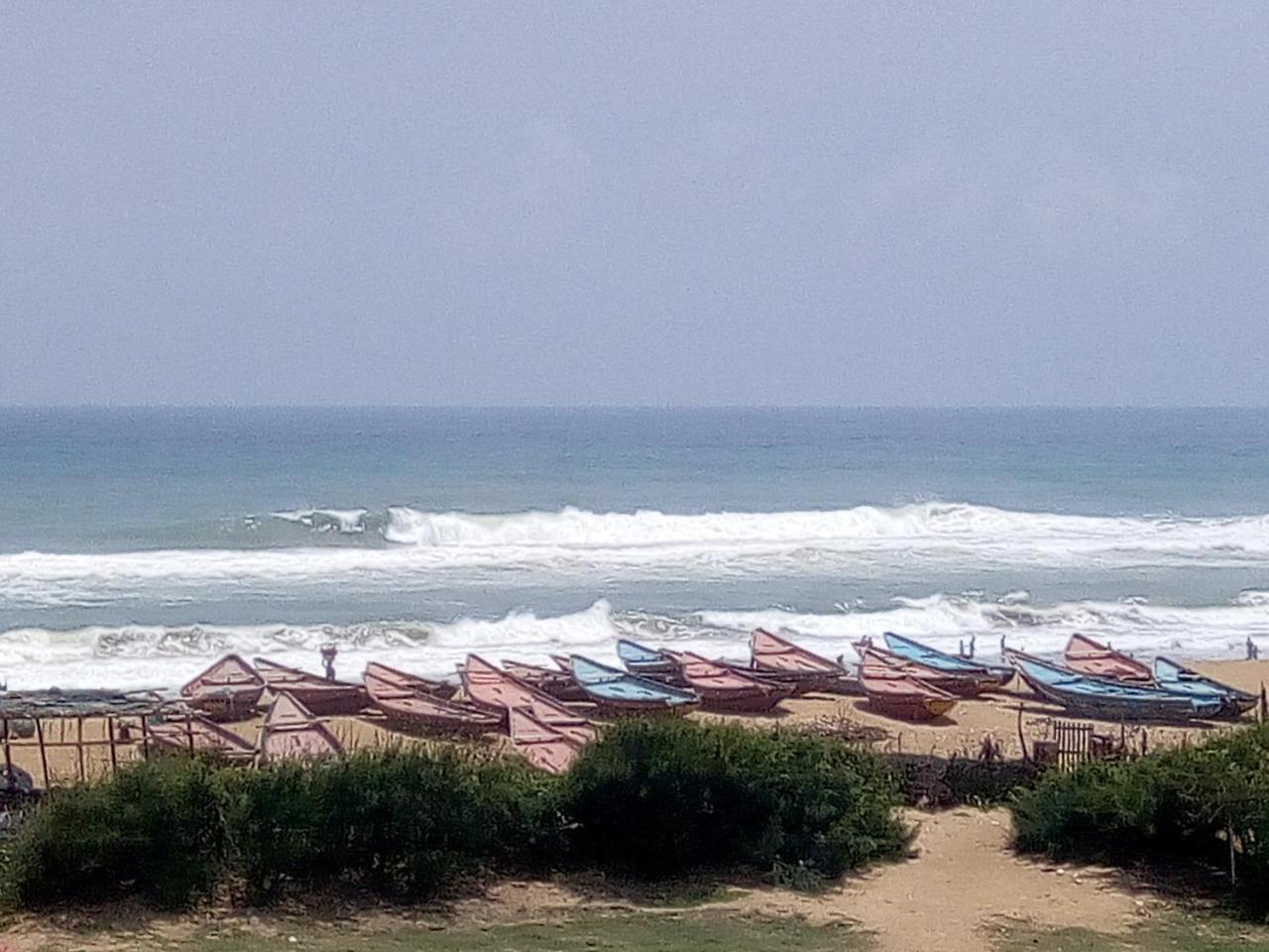 Nirman Beach Homestay Пури Экстерьер фото
