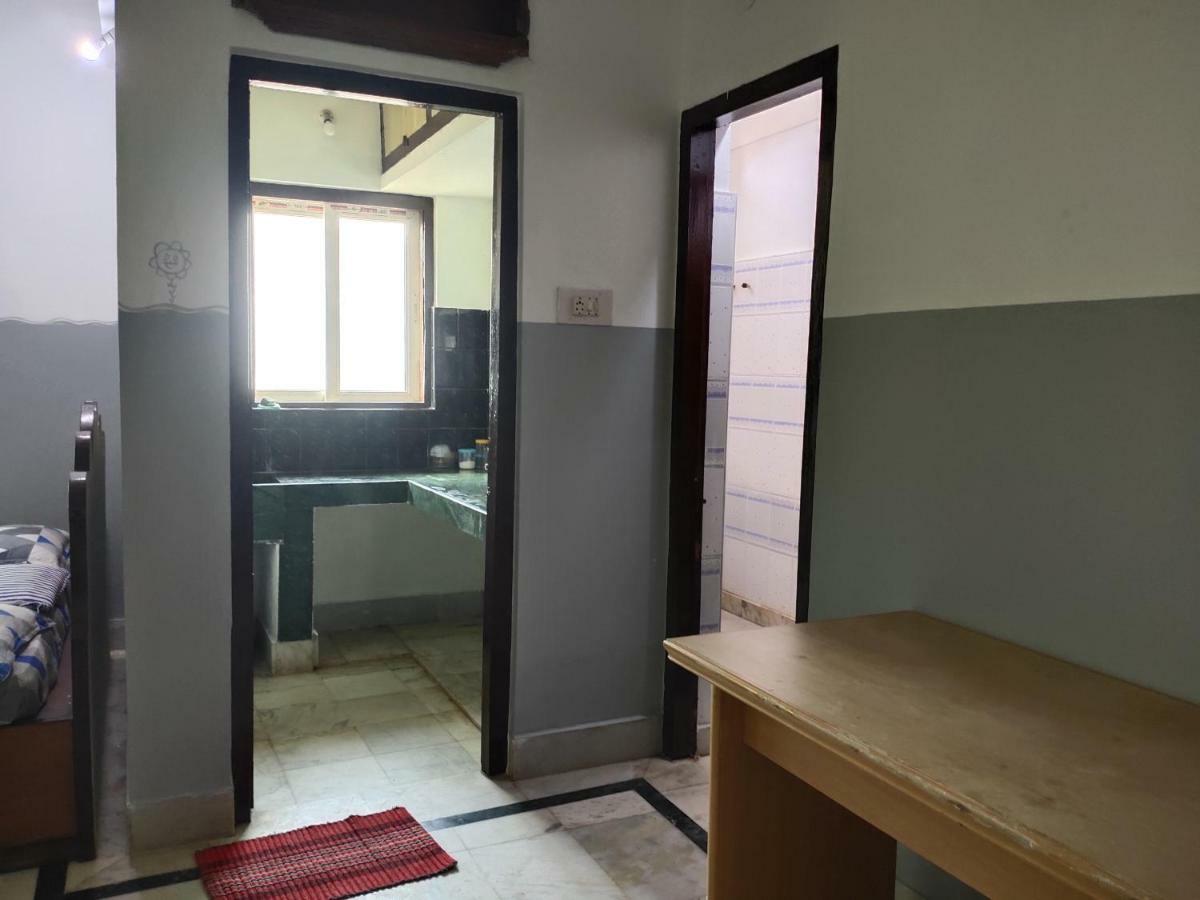 Nirman Beach Homestay Пури Экстерьер фото